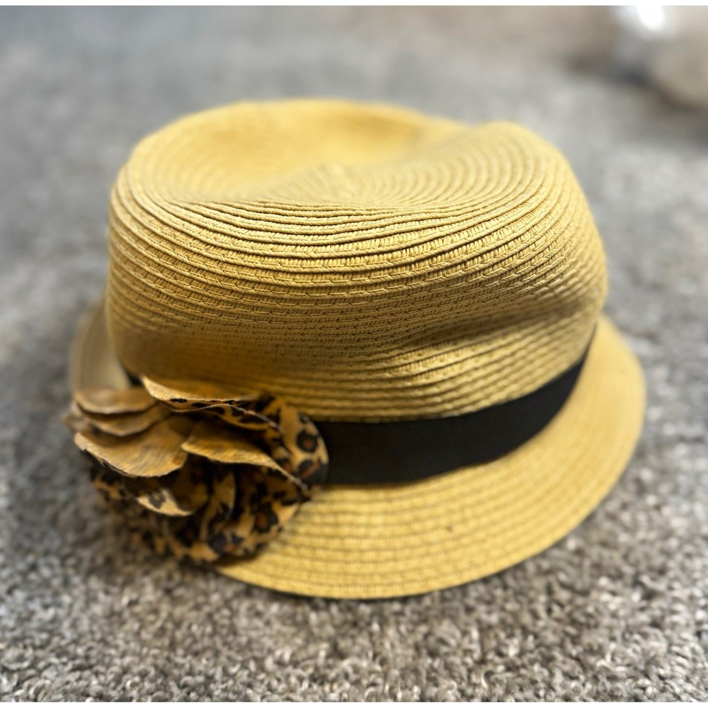 Cappelli Straworld Beige Paper Cloche Hat One Size Black Band Flower Accent